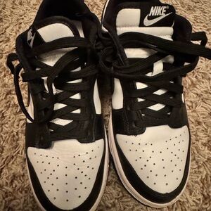 Nike 5.5 women’s dunk low panda